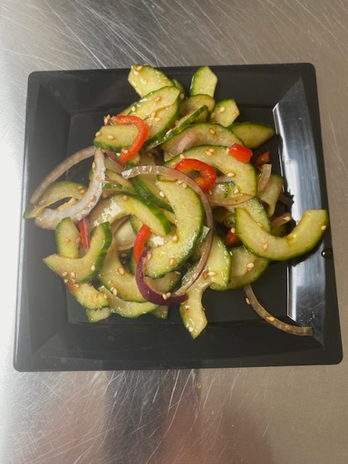Aziatische Komkommer Salade